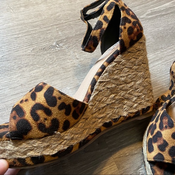 Leopard wedge espadrilles 🔥 Worn once! - Picture 2 of 2